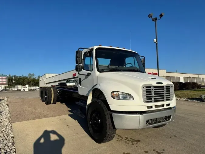 2020 Freightliner Business Class M2 112