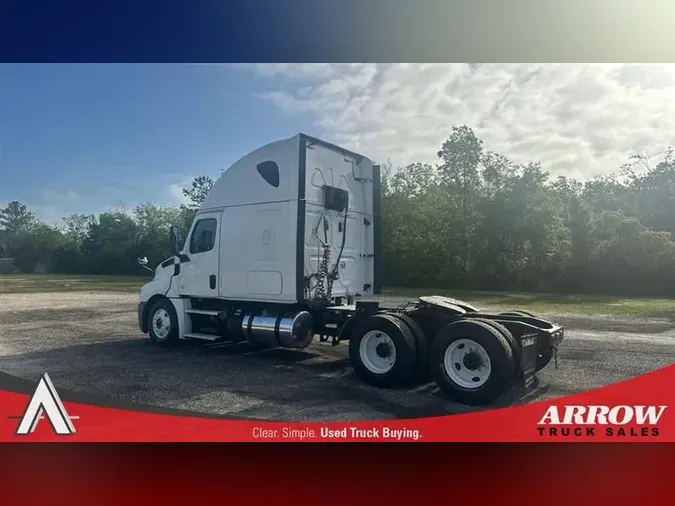 2020 FREIGHTLINER CA126
