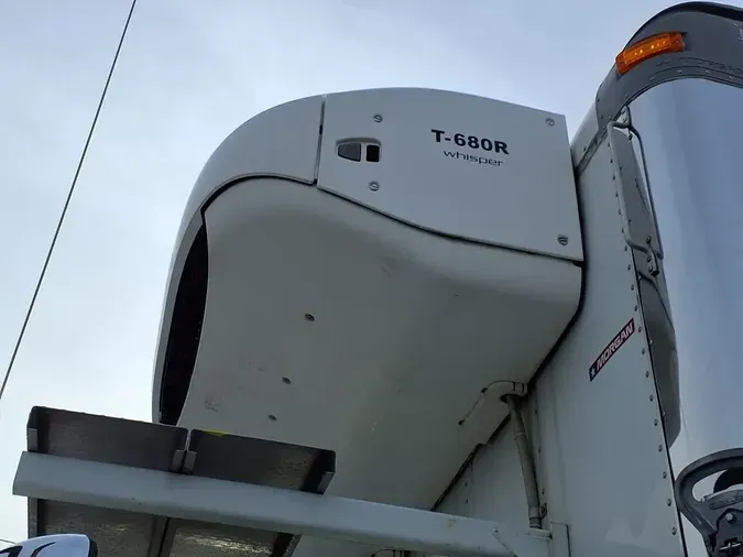 2018 FREIGHTLINER/MERCEDES M2 106