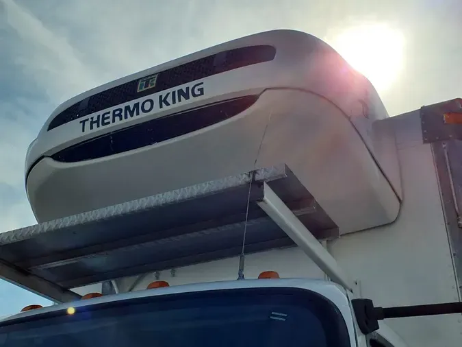 2019 FREIGHTLINER/MERCEDES M2 106