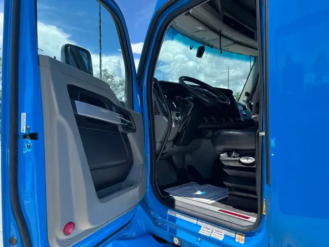 2022 Kenworth T680