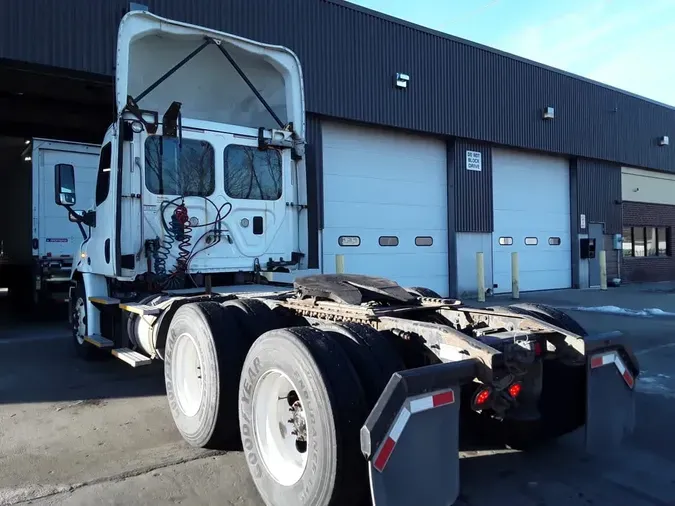 2017 FREIGHTLINER/MERCEDES CASCADIA 113