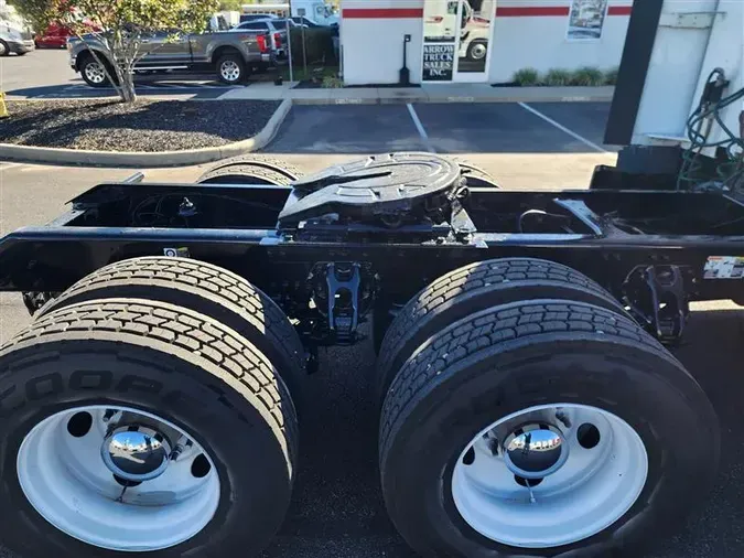 2023 KENWORTH T680
