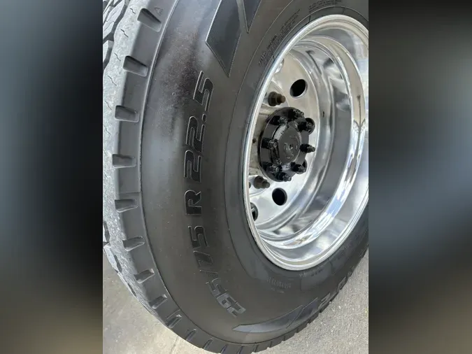 2021 Peterbilt 579