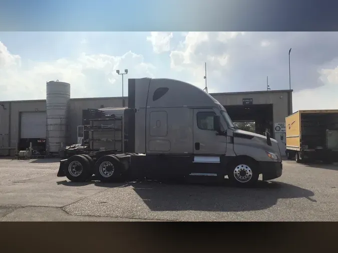 2021 Freightliner Cascadia