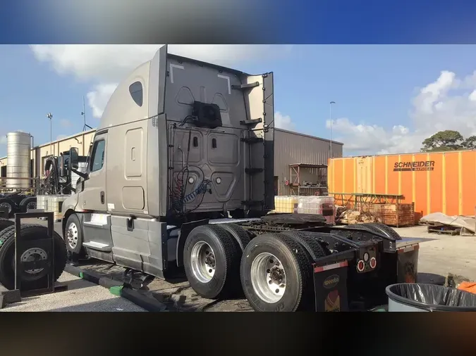 2022 Freightliner Cascadia 1269c54a5d912a15248689d2dfd21f94760