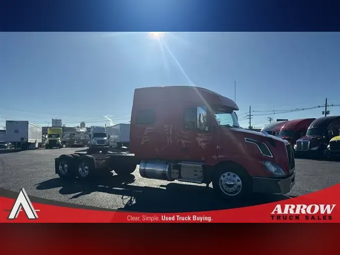 2018 VOLVO VNL730