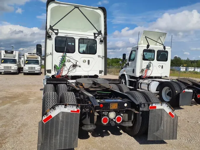 2019 FREIGHTLINER CASCADIA 125
