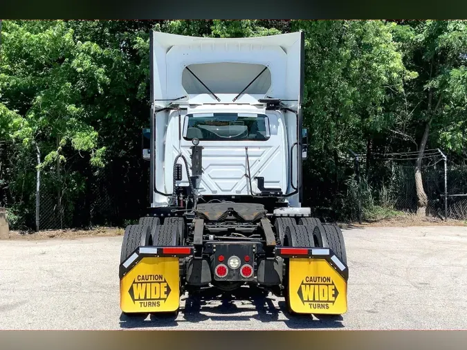 2021 INT LT625 6x49c5fbddf8b398b83e45d971ea63de4f7