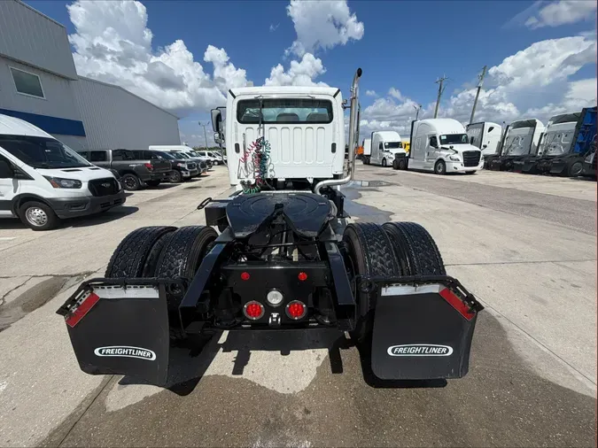 2021 Freightliner M2 1069c60b4a6b6b91f68a61673ca973b0070