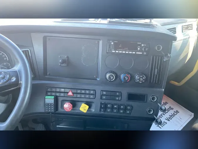 2023 Freightliner Cascadia 126