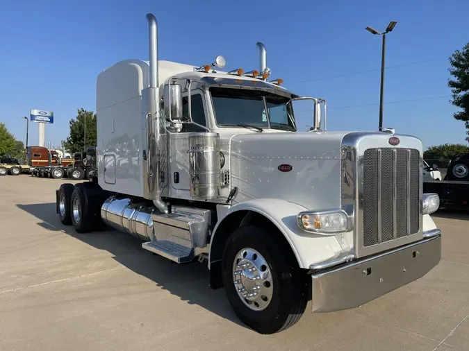 2019 Peterbilt 389