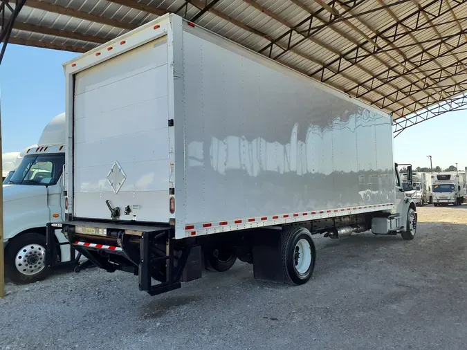 2017 FREIGHTLINER/MERCEDES M2 106