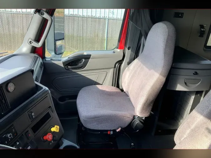 2022 INT LT625 6x49c66217f9ee3882a677dffb4d720da86