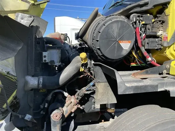 2018 INTERNATIONAL RH613