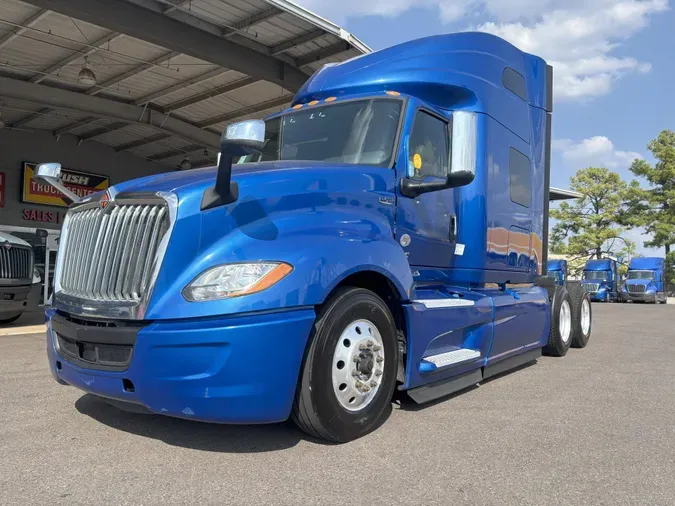 2020 International LT625