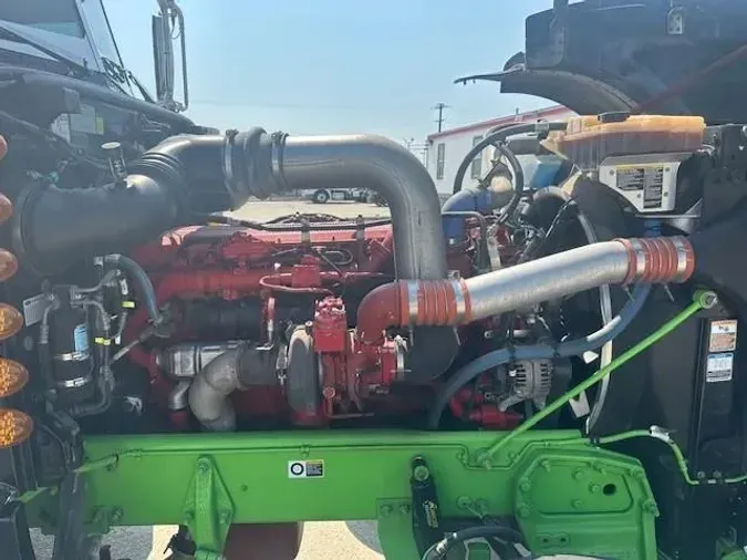 2019 Peterbilt 389