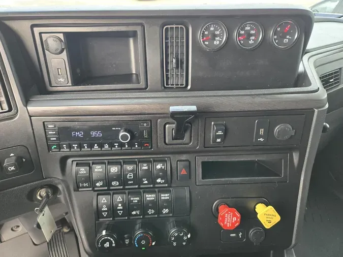 2024 International LT625