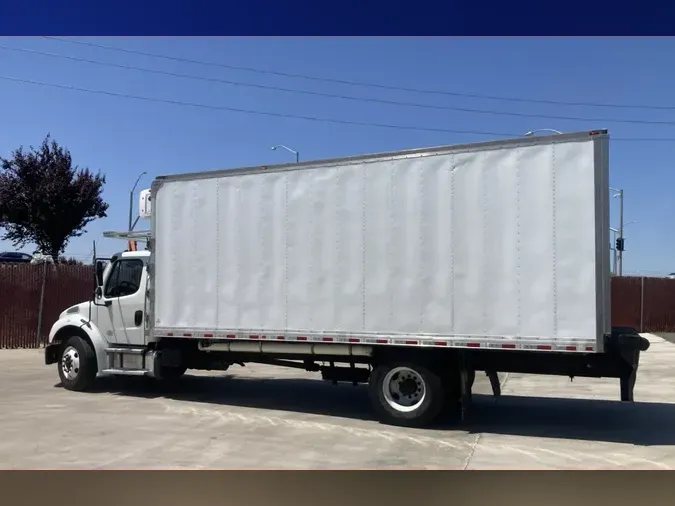 2019 FREIGHTLINER/MERCEDES M2 106