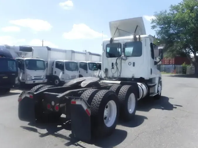 2018 FREIGHTLINER CASCADIA 125