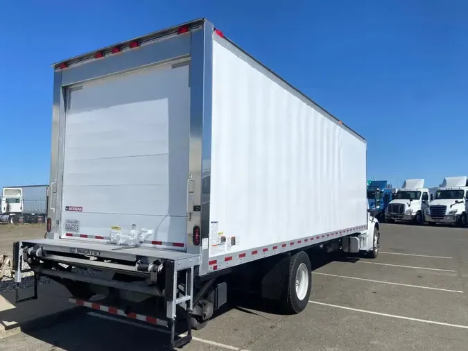 2020 FREIGHTLINER/MERCEDES M2 106