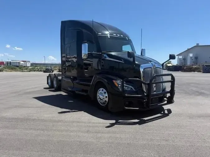 2022 Kenworth T680