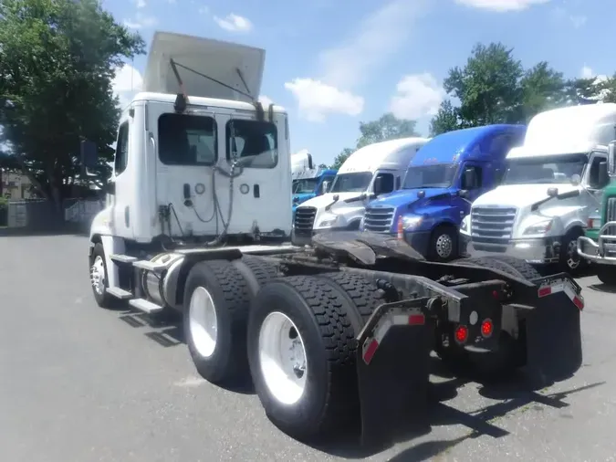 2018 FREIGHTLINER CASCADIA 125