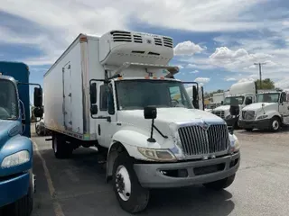 2009 INTERNATIONAL 4300