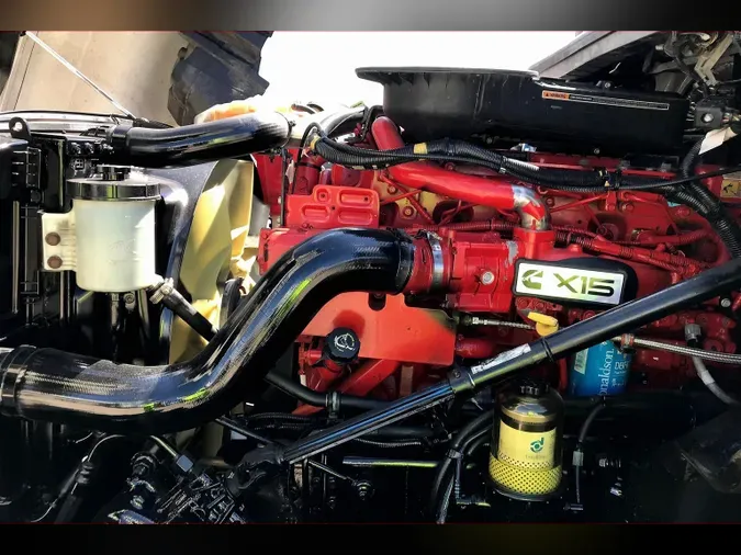 2022 INT LT625 6x4
