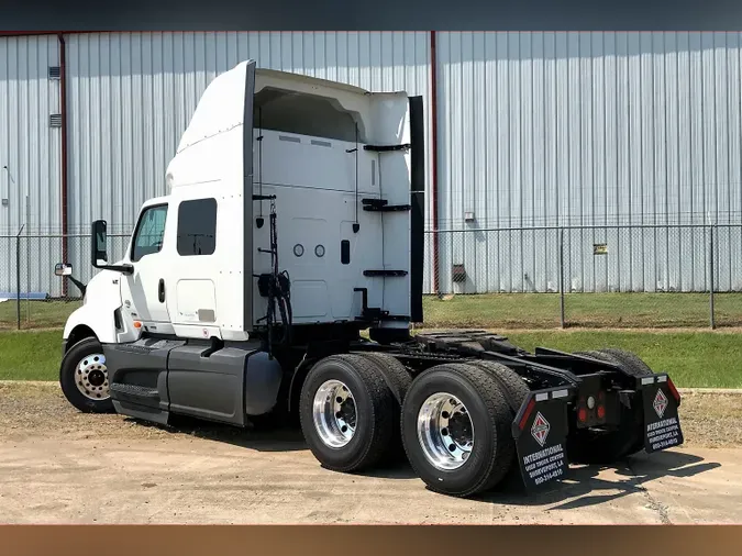 2023 INT LT625 6x4