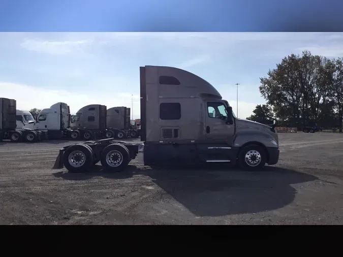 2022 International LT9c99803460f3f7b301790b2f759b2a2d