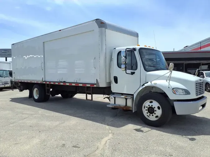 2019 FREIGHTLINER M2 106