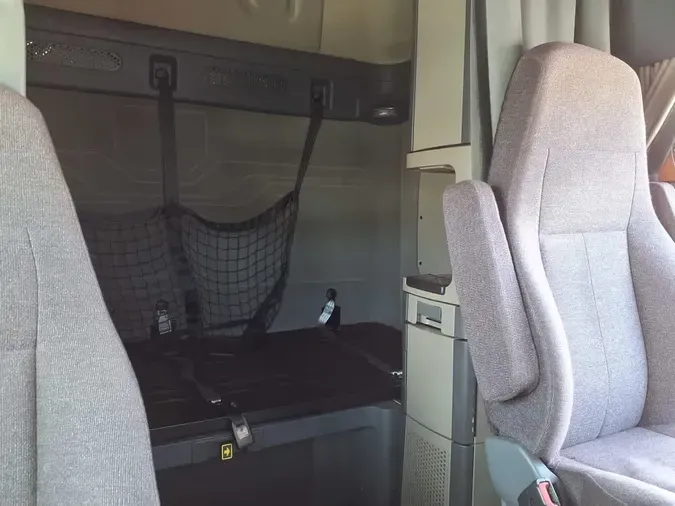 2020 FREIGHTLINER CASCADIA 125