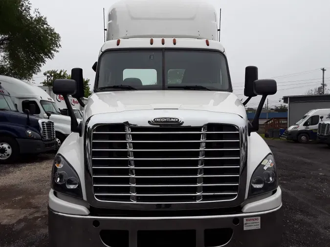 2018 FREIGHTLINER/MERCEDES CASCADIA 125