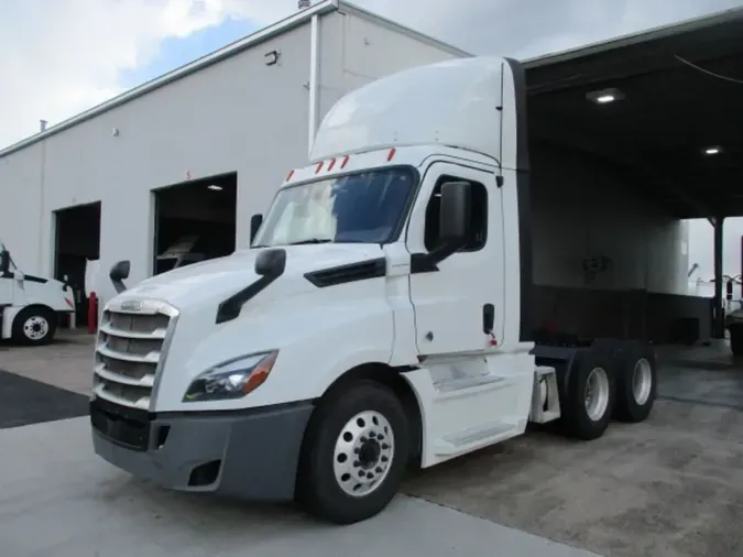 2018 FREIGHTLINER CASCADIA 125