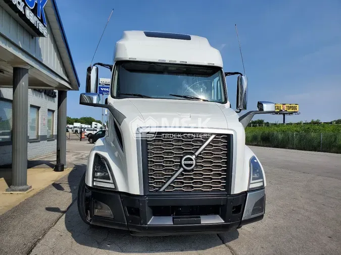 2019 VOLVO VNL64T760