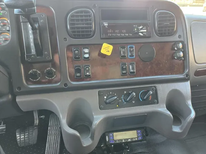 2019 Freightliner Business Class M2 106