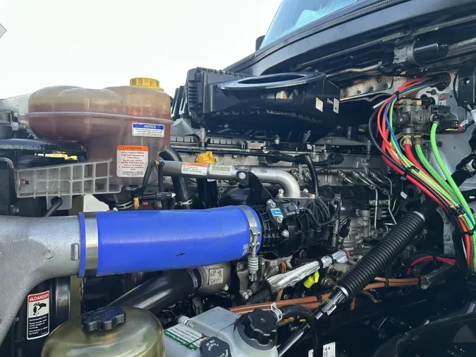 2023 Freightliner Cascadia9ca3ea95039795cdf3129f42b82f50d3