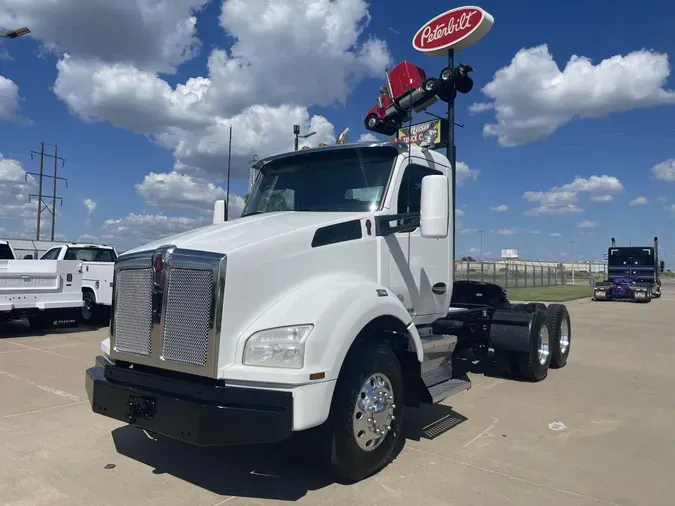 2020 Kenworth T880