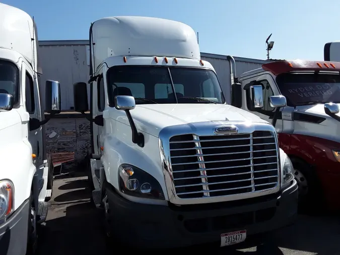 2019 FREIGHTLINER/MERCEDES CASCADIA 125