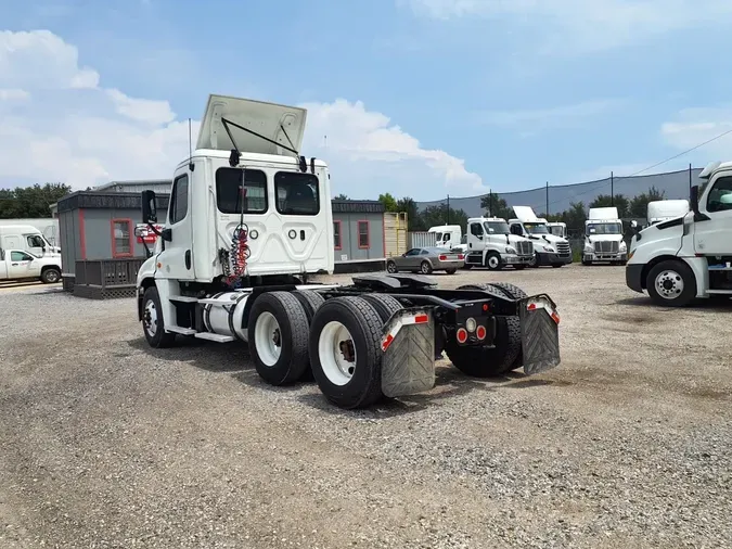 2018 FREIGHTLINER CASCADIA 125