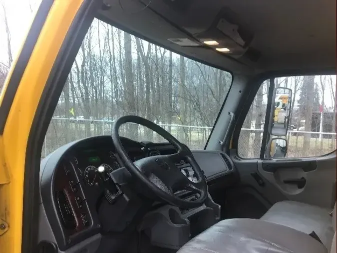 2018 Freightliner M2