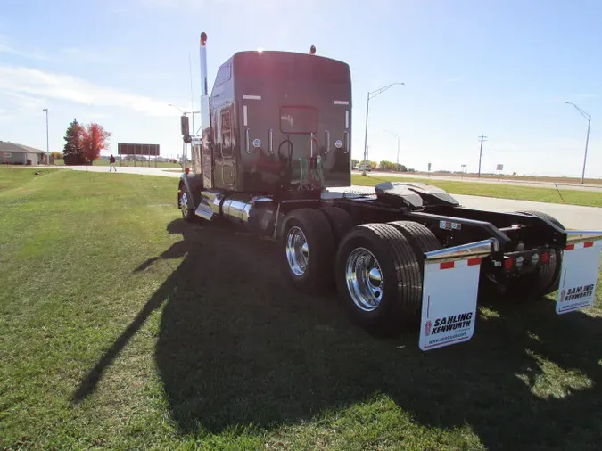 2026 Kenworth W900L