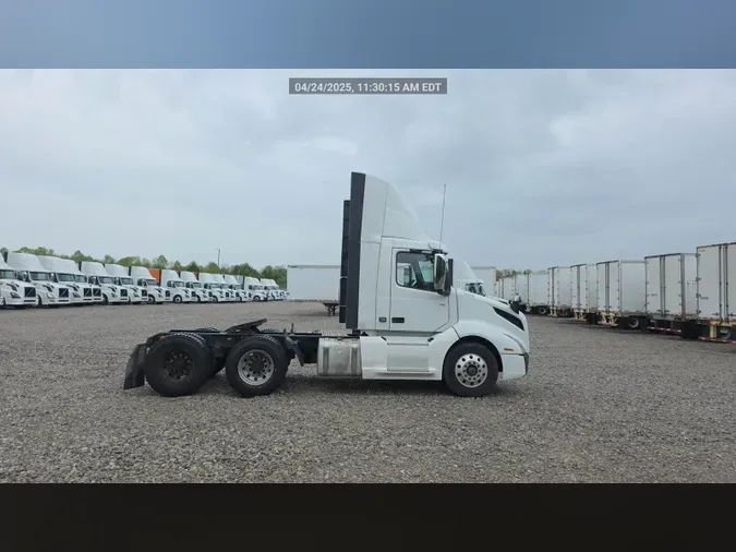 2018 Volvo VNL300