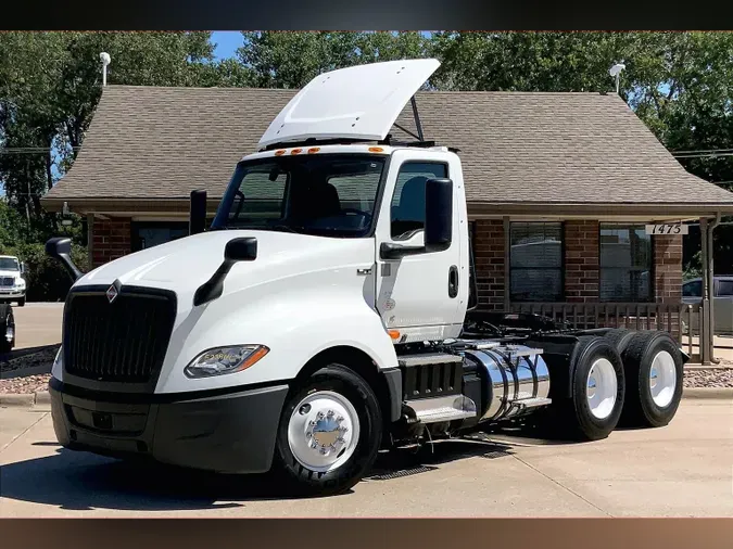 2021 INT LT625 6x49cad9bf031097a275ea197b954bb88ad