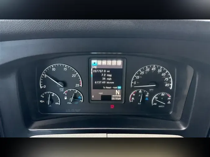 2020 FREIGHTLINER CA126