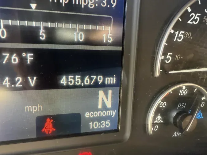 2020 Freightliner Cascadia9cb9a1380ccfc5bad56b20ad2d90b2de