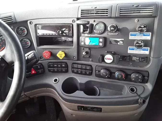 2020 FREIGHTLINER/MERCEDES CASCADIA 1259cb9e13d9850b350cea8d62fb6b8fc2b