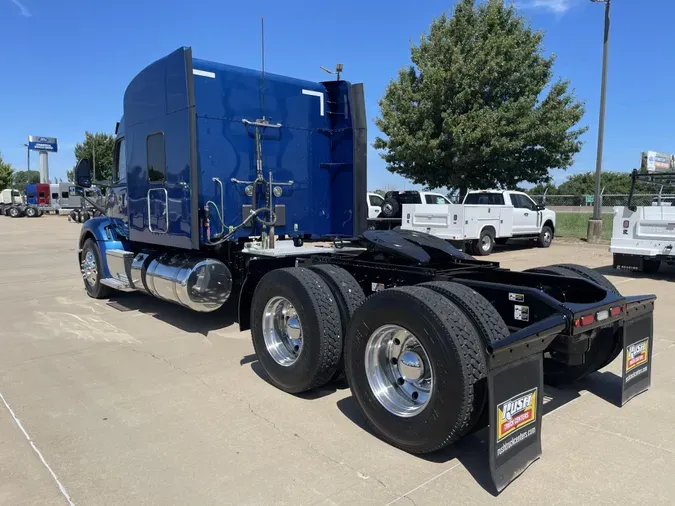 2023 Peterbilt 579