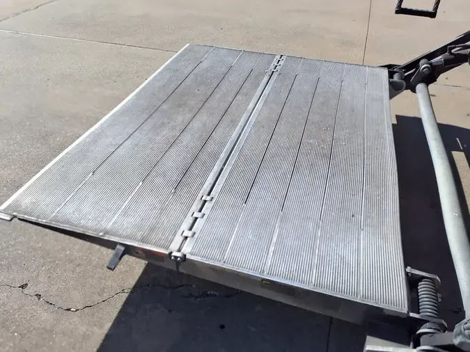 2020 NAVISTAR INTERNATIONAL MV607 (4X2)